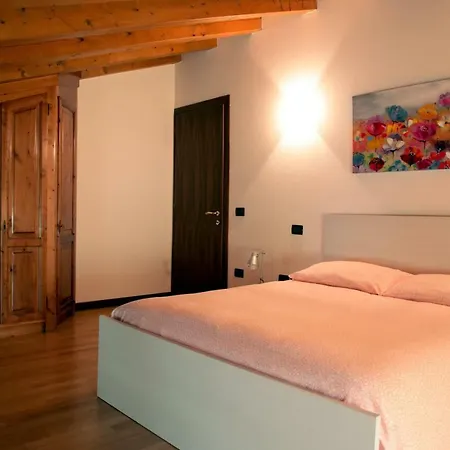 Casa Giulia A בורסו דל גראפה